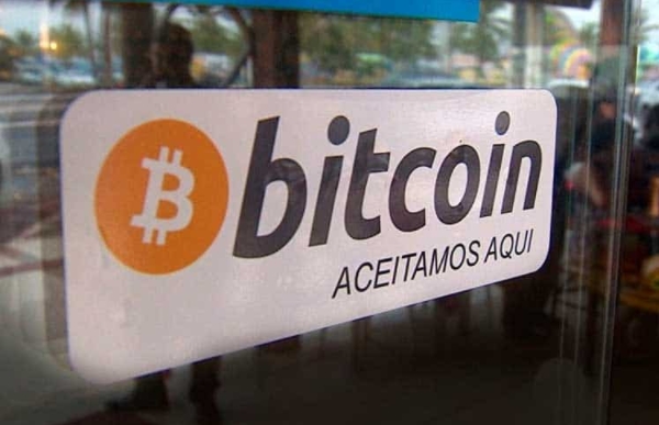 Comprando com Bitcoin Comprando com Bitcoin
