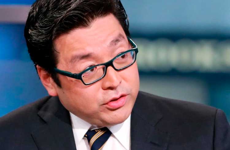 Tom Lee diz que as criptomoedas estarem 70% abaixo de suas altas históricas é um bom sinal