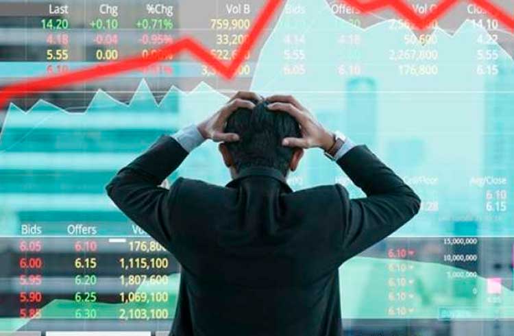 Crise no mercado faz empresa de criptomoedas demitir 70% dos funcionários