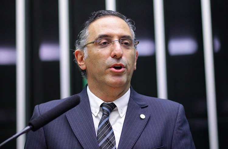 Deputado Federal Eduardo Cury propõe discussão conjunta de projetos para regular o Bitcoin no Brasil