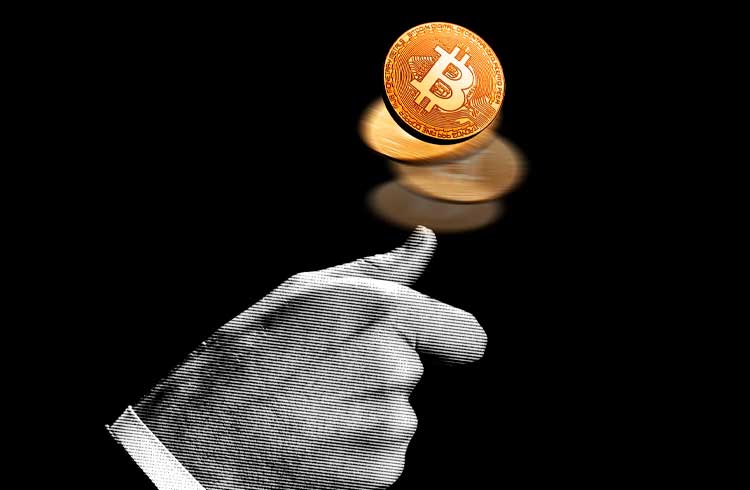 Bitcoin já é regulamentado pelo próprio protocolo, afirma advogado