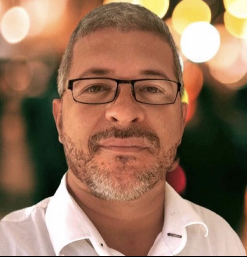 Jefferson Silva, corretor imobiliário e fundador do Compre com Criptomoedas Jefferson Silva, corretor imobiliário e fundador do Compre com Criptomoedas