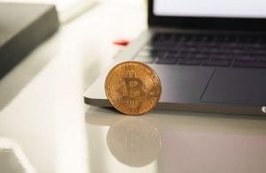 Exchanges de Bitcoin e reguladores: como se encontrar no meio?